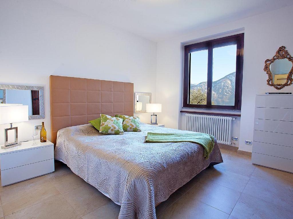 Apartment Bella Vista In Mezzegra With Pool Sleeps 6- By Italian Apartments 外观 照片