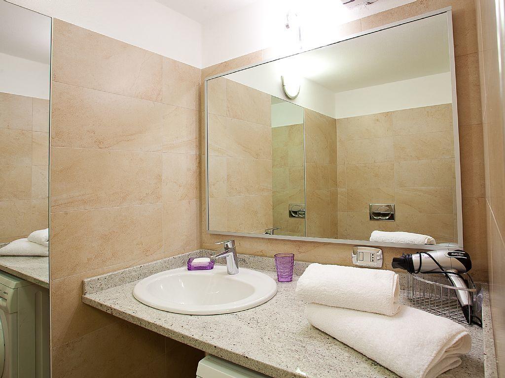 Apartment Bella Vista In Mezzegra With Pool Sleeps 6- By Italian Apartments 外观 照片